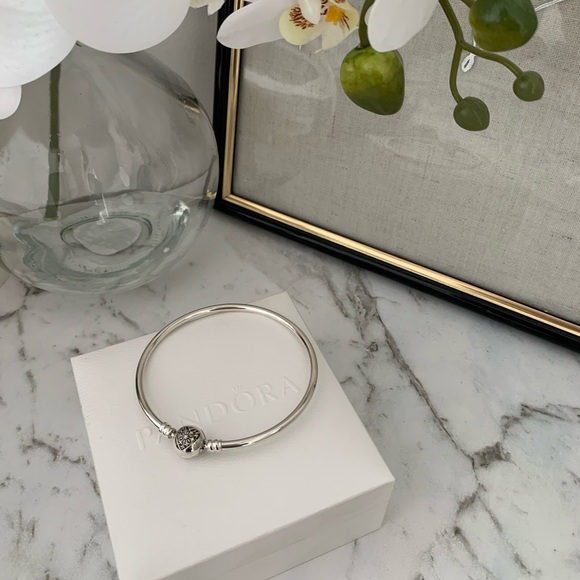 Limited Edition Genuine Pandora bracelet 19 cm - Picture 4 of 5